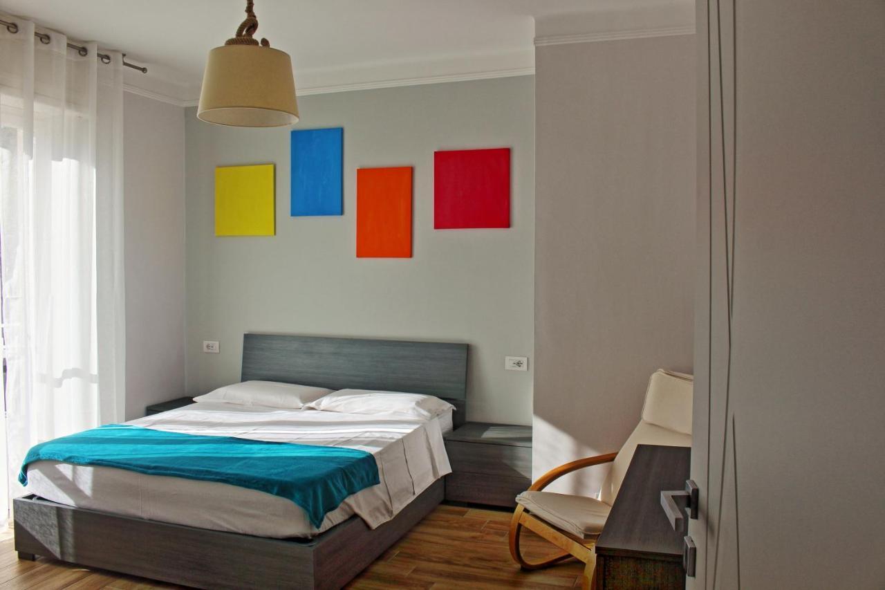 Casa Mare D'Arancio Leilighet Bordighera Eksteriør bilde