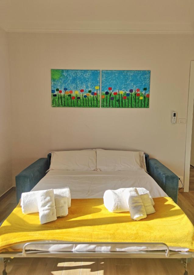 Casa Mare D'Arancio Leilighet Bordighera Eksteriør bilde